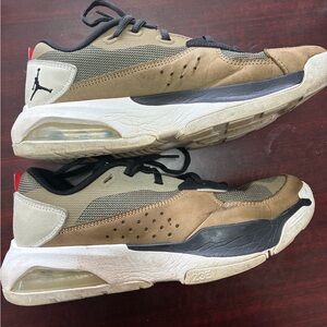 Jordan Air 200E Sneaker Shoes Olive/Red New Size US 8.5